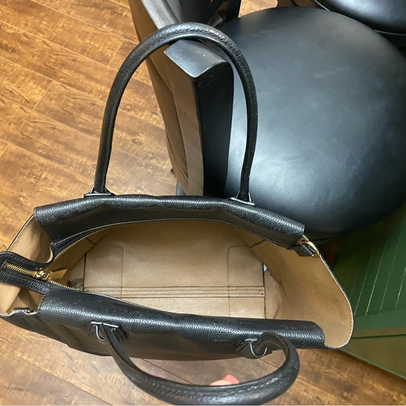 Michael Kors tote - Picture 7 of 7